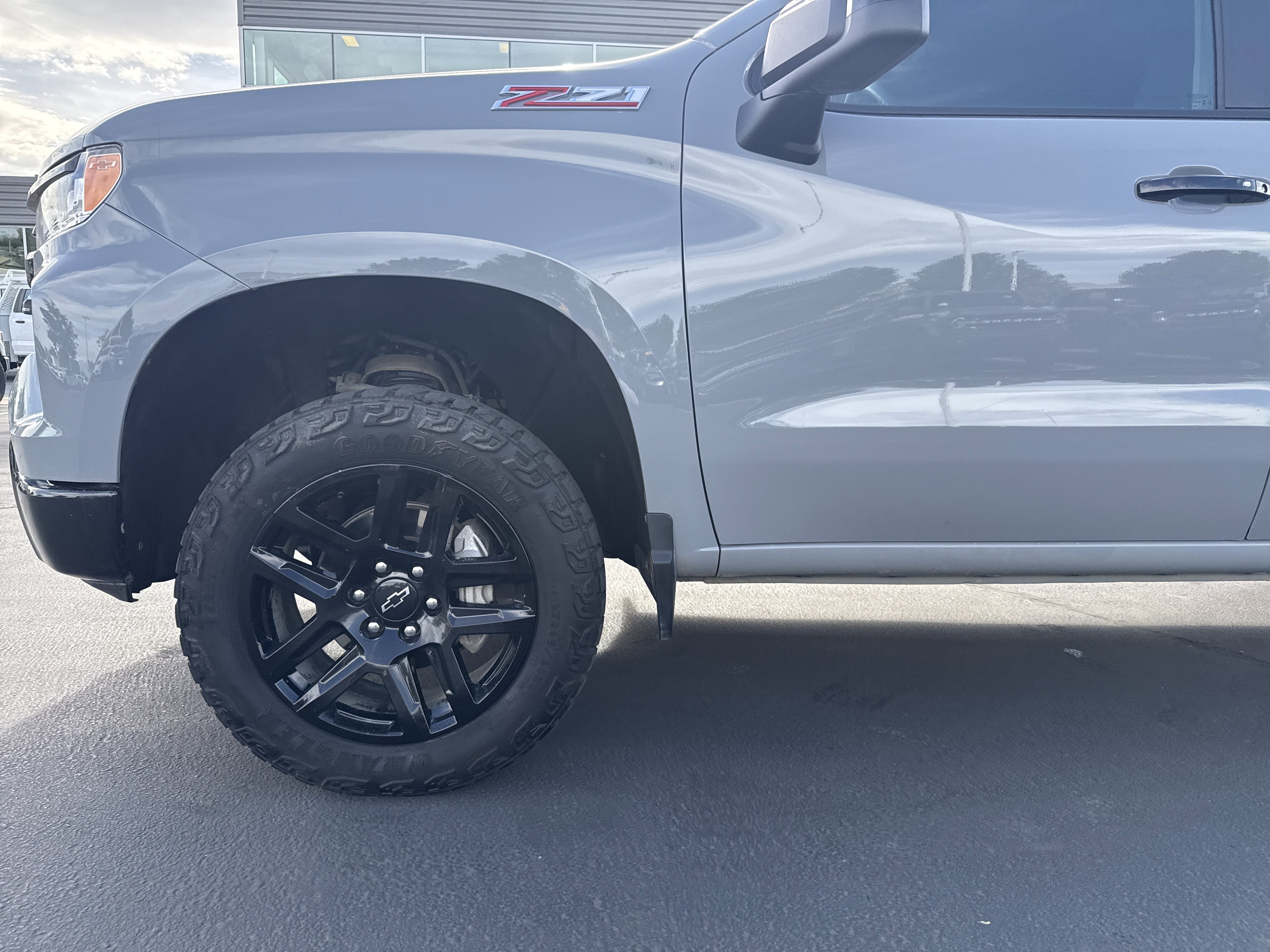 Used 2024 Chevrolet Silverado 1500 LT Trail Boss AWD/4WD image 3