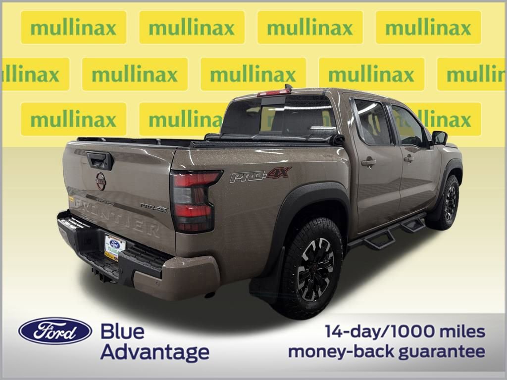 Used 2023 Nissan Frontier PRO-4X w/ Pro Convenience Package image 3