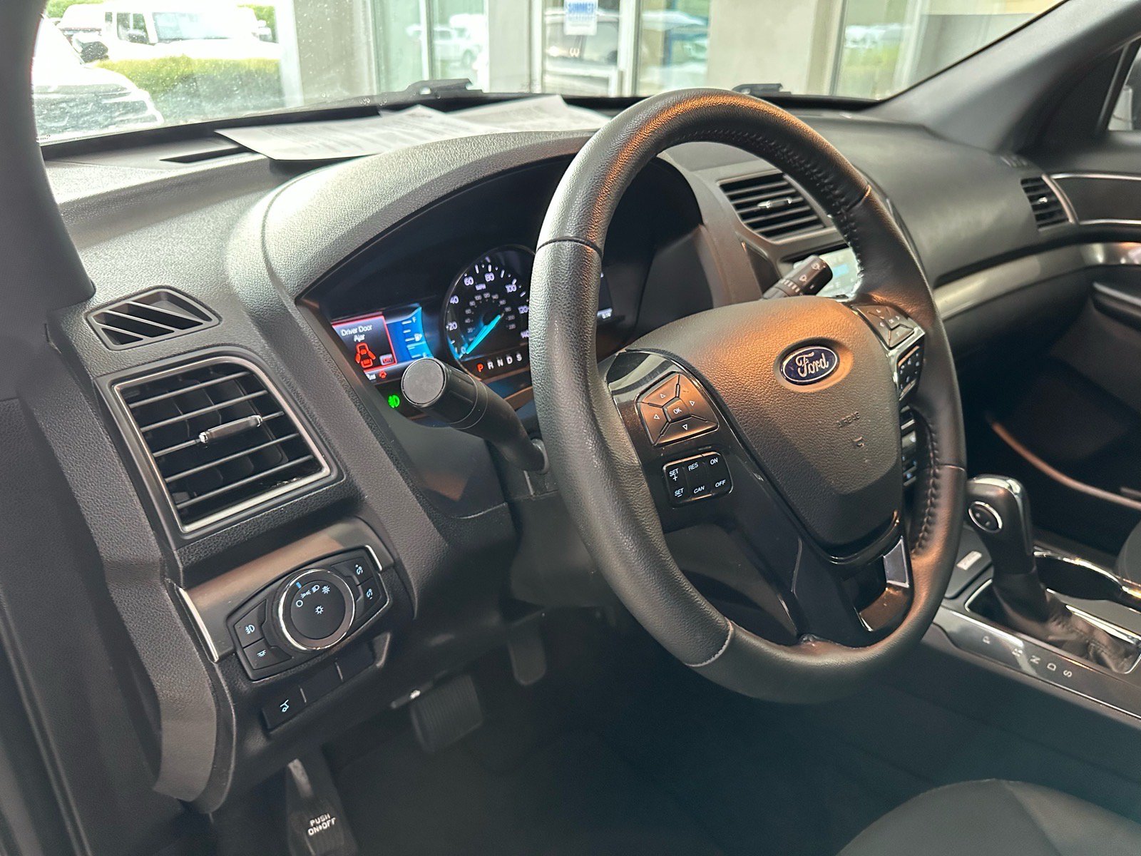 Certified 2019 Ford Explorer XLT w/ Equipment Group 201A FWD image 19