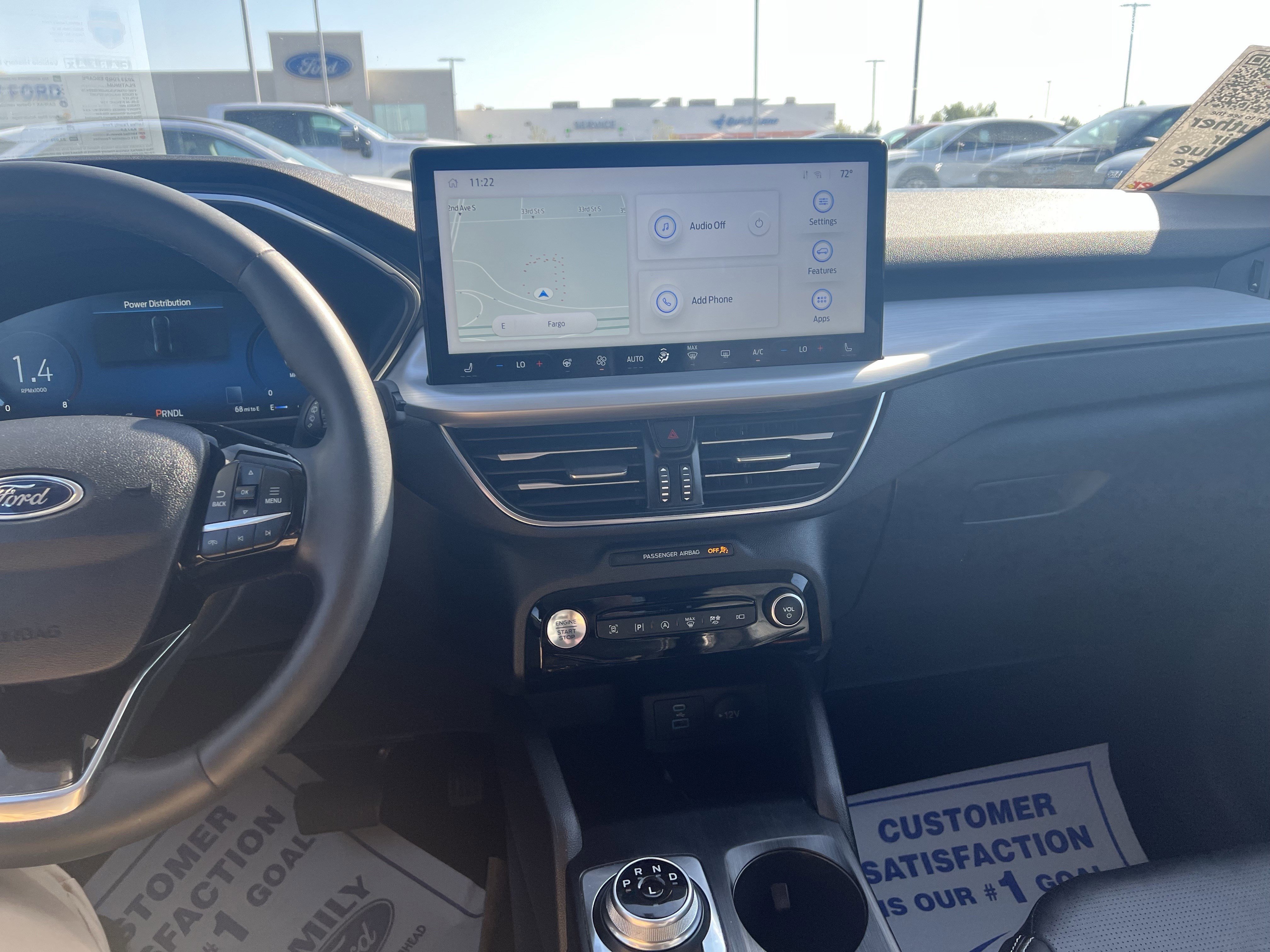 Certified 2023 Ford Escape Platinum w/ Class II Trailer Tow Package image 10