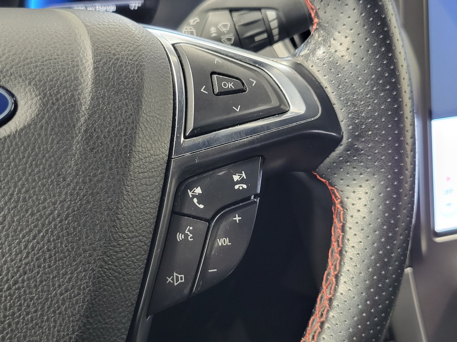 Certified 2021 Ford Edge ST-Line AWD/4WD image 17