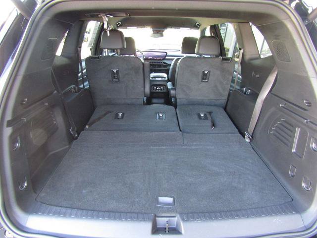 Used 2025 Buick Enclave Sport Touring AWD/4WD image 39