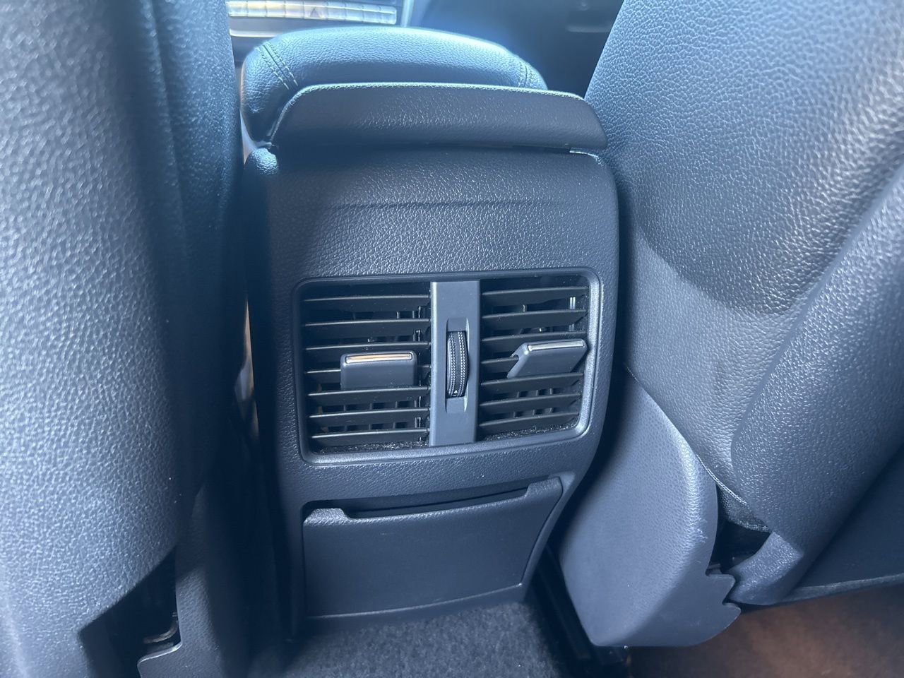 Used 2020 Mercedes-Benz GLA 250 4MATIC image 31