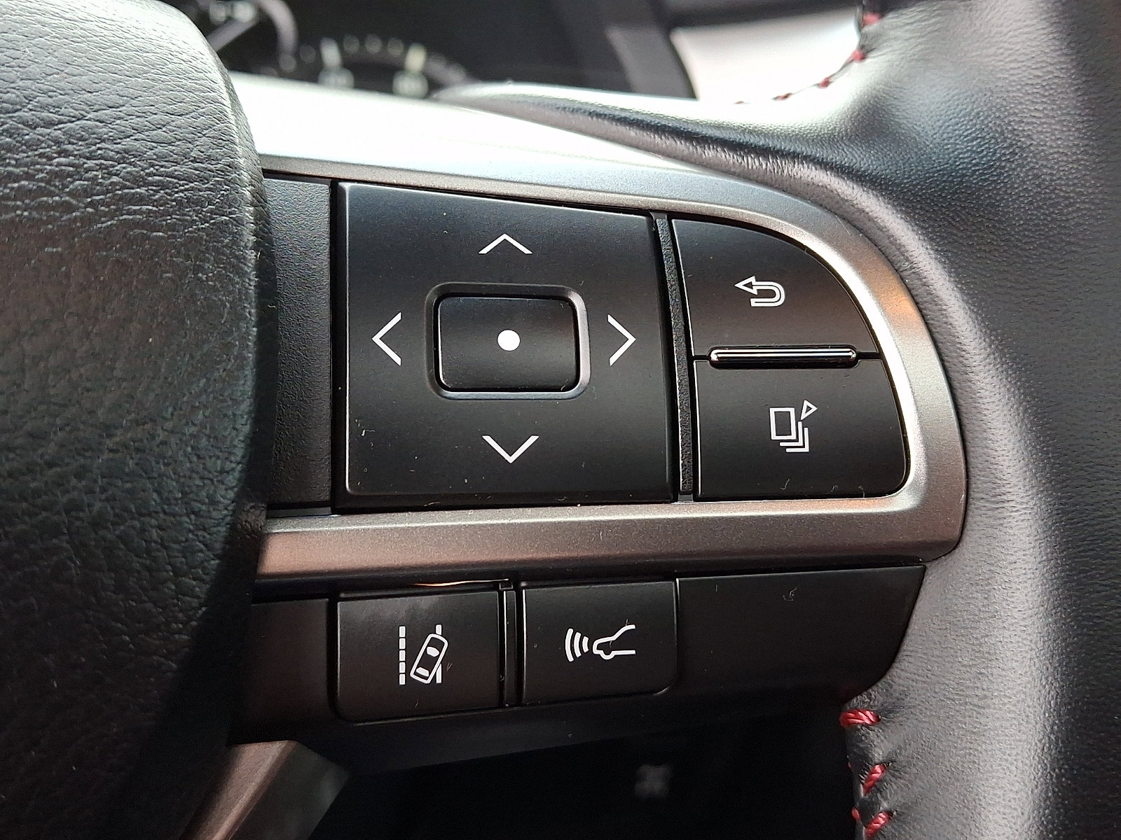 Used 2023 Lexus GX 460 Premium w/ Premium Package image 36