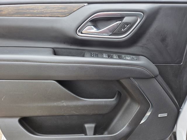 Used 2023 Chevrolet Suburban Premier AWD/4WD image 17