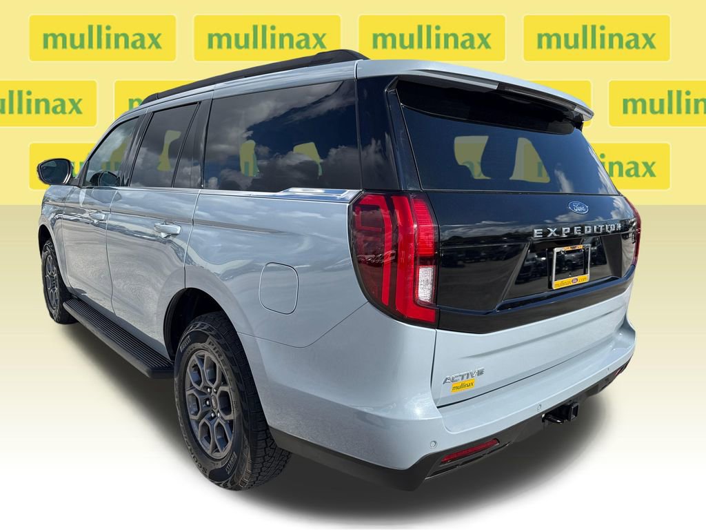 Certified 2025 Ford Expedition Active image 9