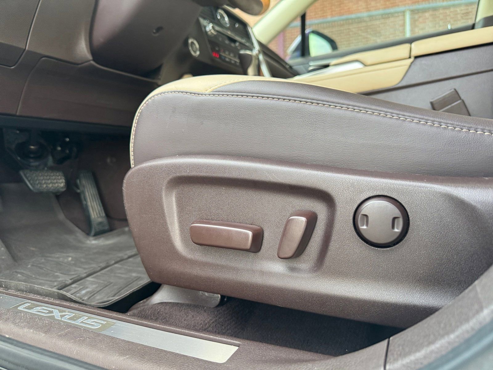 Used 2019 Lexus RX 350 350 w/ Premium Package image 20