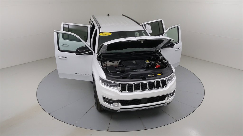 Used 2024 Jeep Wagoneer Series III image 50