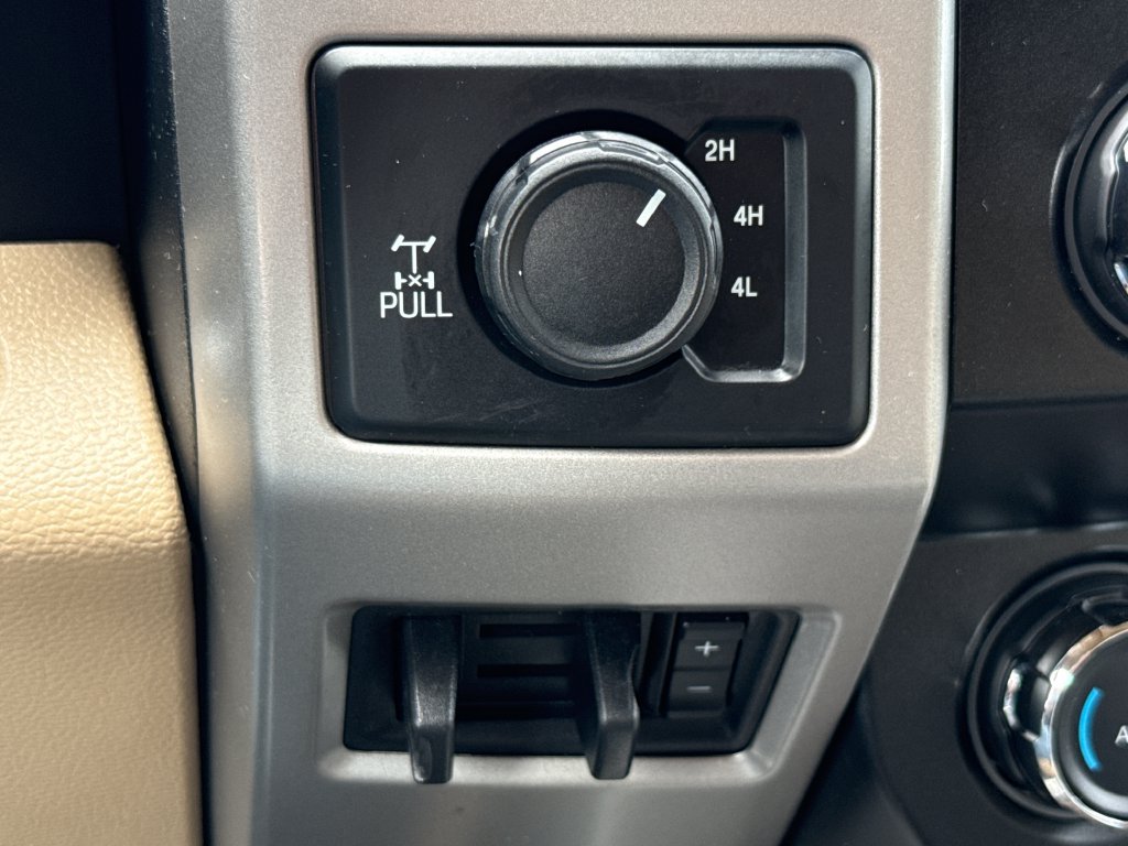 Certified 2019 Ford F250 Lariat w/ Lariat Ultimate Package AWD/4WD image 24
