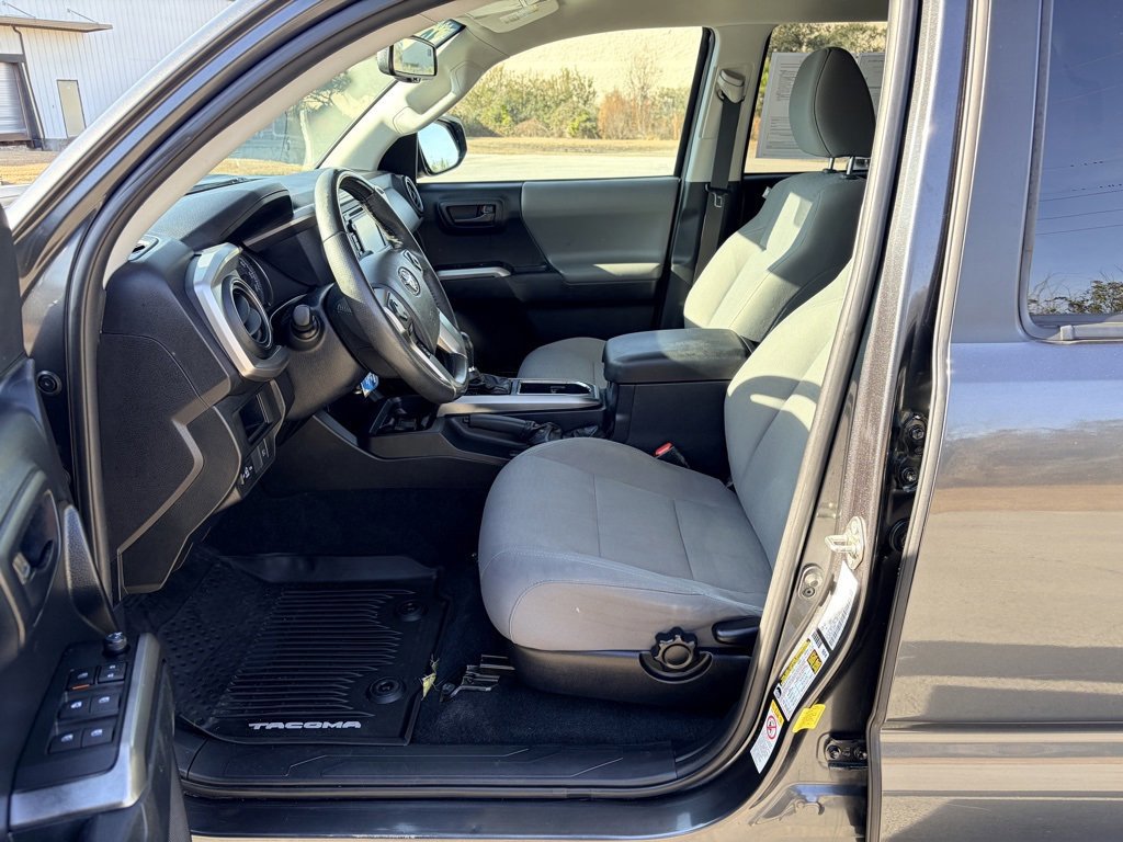 Used 2019 Toyota Tacoma SR5 image 18