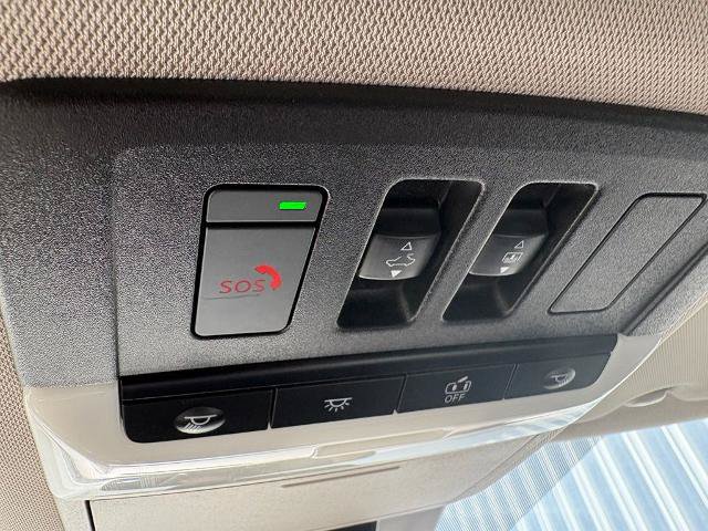 Used 2022 Nissan Rogue SV AWD/4WD image 17