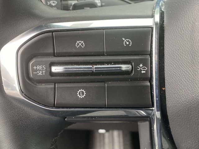 Used 2025 GMC Acadia Elevation image 25