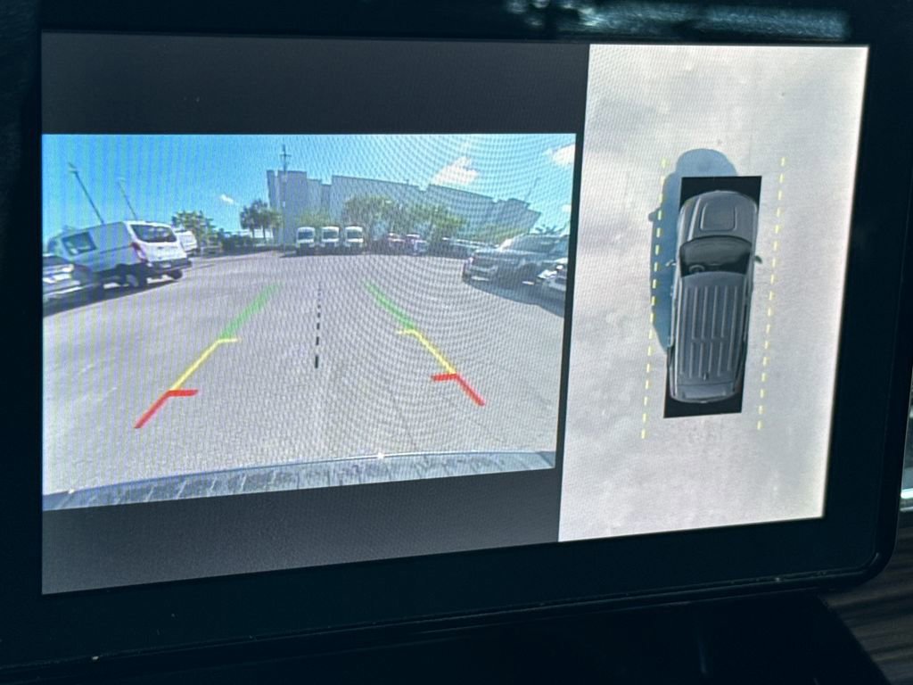 Certified 2022 Ford Explorer Limited w/ Equipment Group 301A image 21