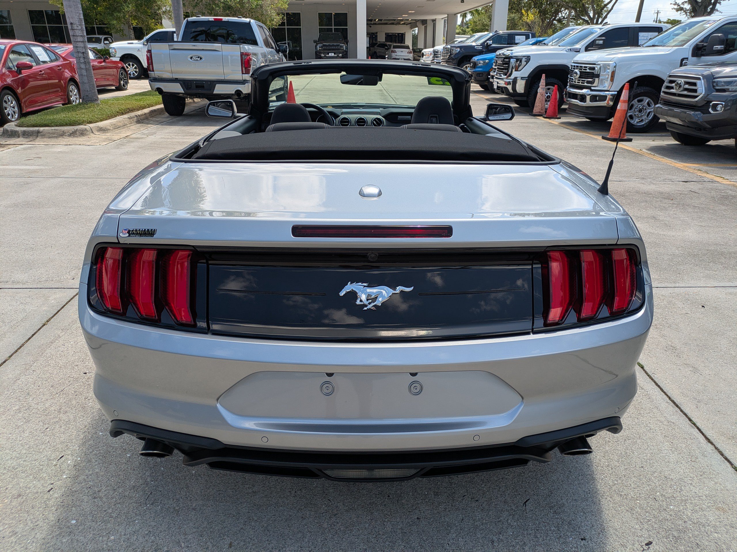Certified 2023 Ford Mustang Convertible w/ Equipment Group 101A RWD image 5
