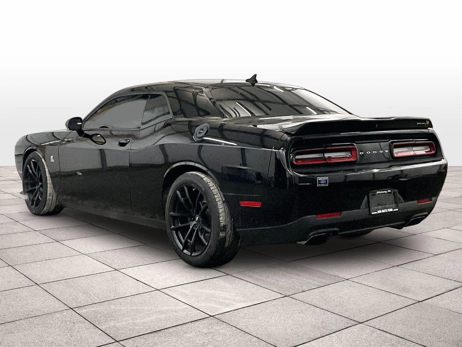 Used 2022 Dodge Challenger R/T Scat Pack w/ Dynamics Package RWD image 10