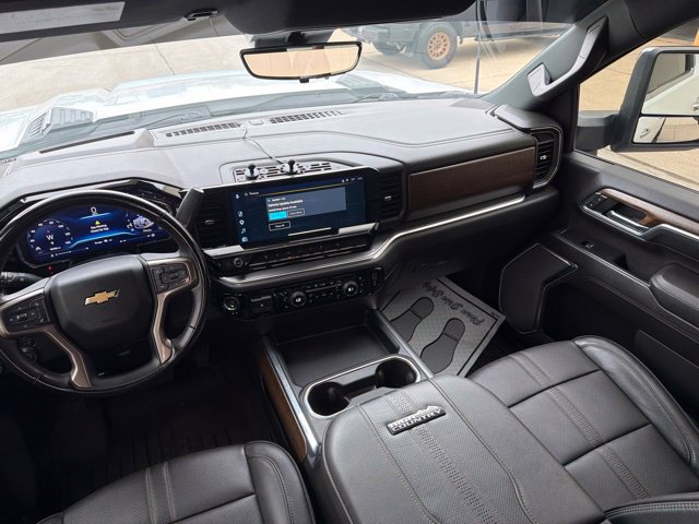 Used 2024 Chevrolet Silverado 3500 High Country w/ Technology Package AWD/4WD image 20