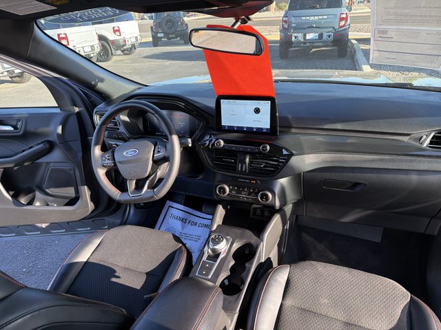Certified 2025 Ford Escape ST-Line Select AWD/4WD image 18