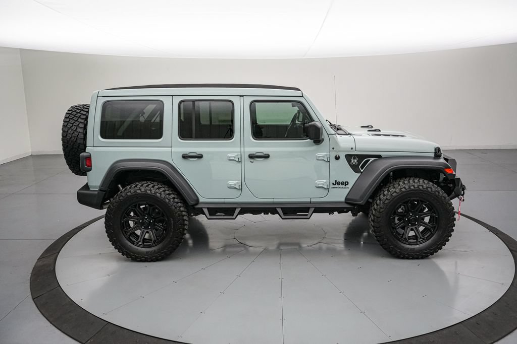 Used 2023 Jeep Wrangler Unlimited Sport w/ Sun And Sound Package AWD/4WD image 3