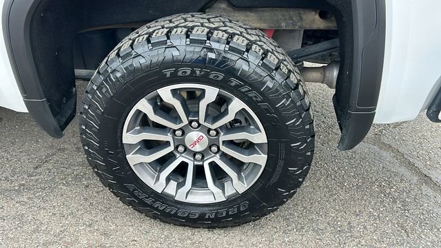 Used 2022 GMC Sierra 1500 AT4 w/ AT4 Preferred Package image 6