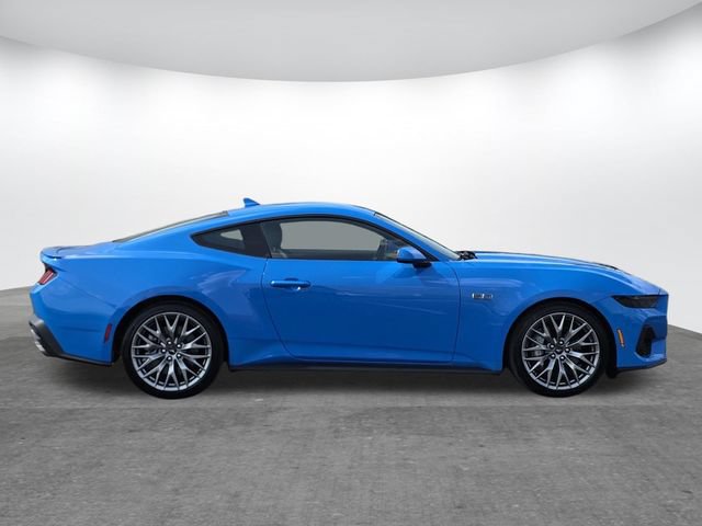 Certified 2025 Ford Mustang GT Premium RWD image 4