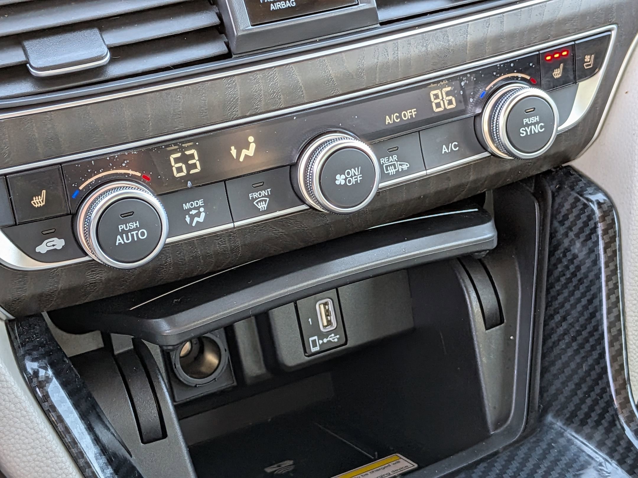 Used 2020 Honda Accord Touring image 25