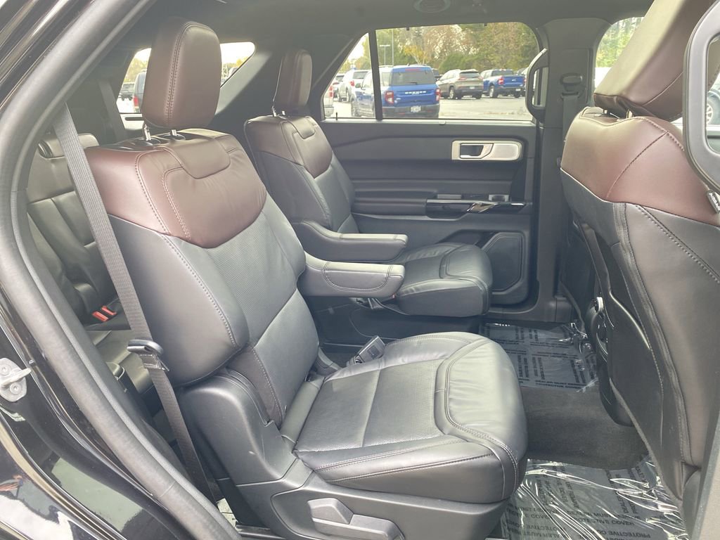 Certified 2023 Ford Explorer Platinum w/ Technology Package image 43