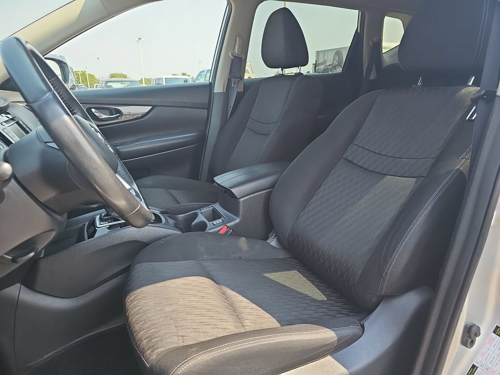 Used 2020 Nissan Rogue SV AWD/4WD image 15