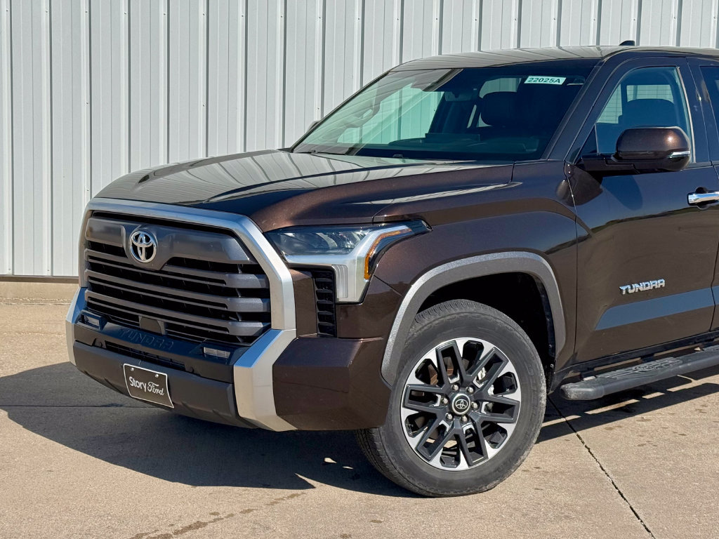 Used 2023 Toyota Tundra Limited AWD/4WD image 2