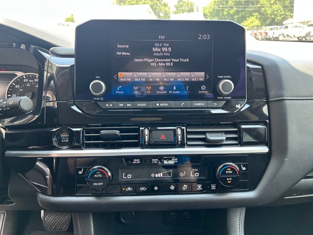 Used 2025 Nissan Pathfinder SV FWD image 18