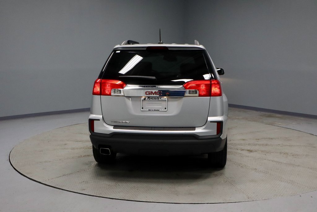 Used 2017 GMC Terrain SLE image 4