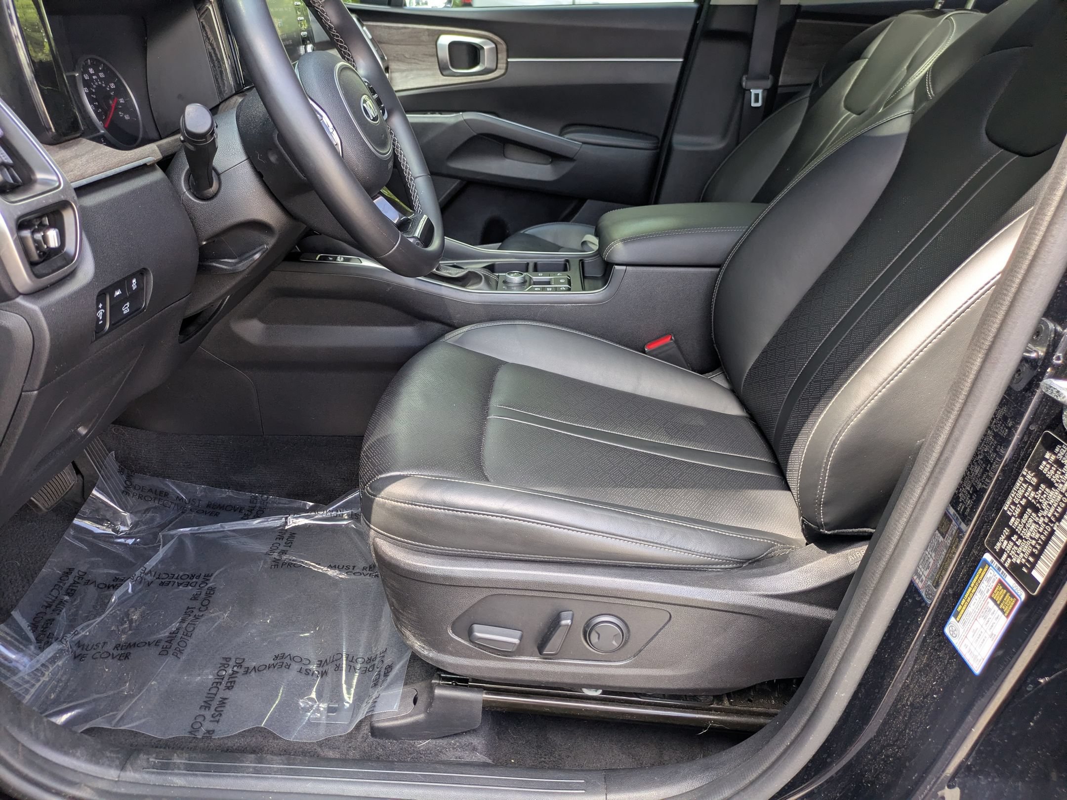 Used 2021 Kia Sorento EX w/ Panoramic Sunroof Package AWD/4WD image 12