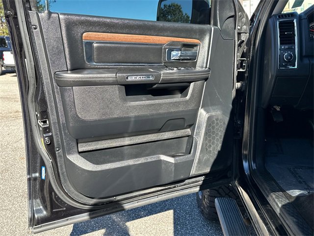 Used 2017 RAM 1500 Laramie image 10