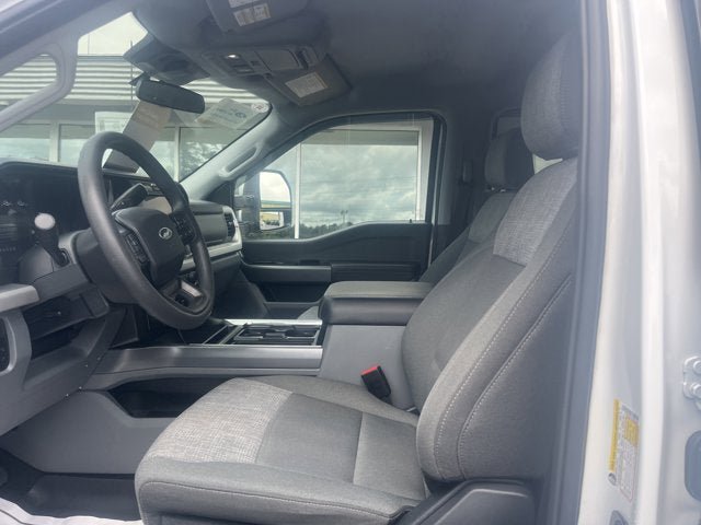 Certified 2025 Ford F350 XLT AWD/4WD image 17
