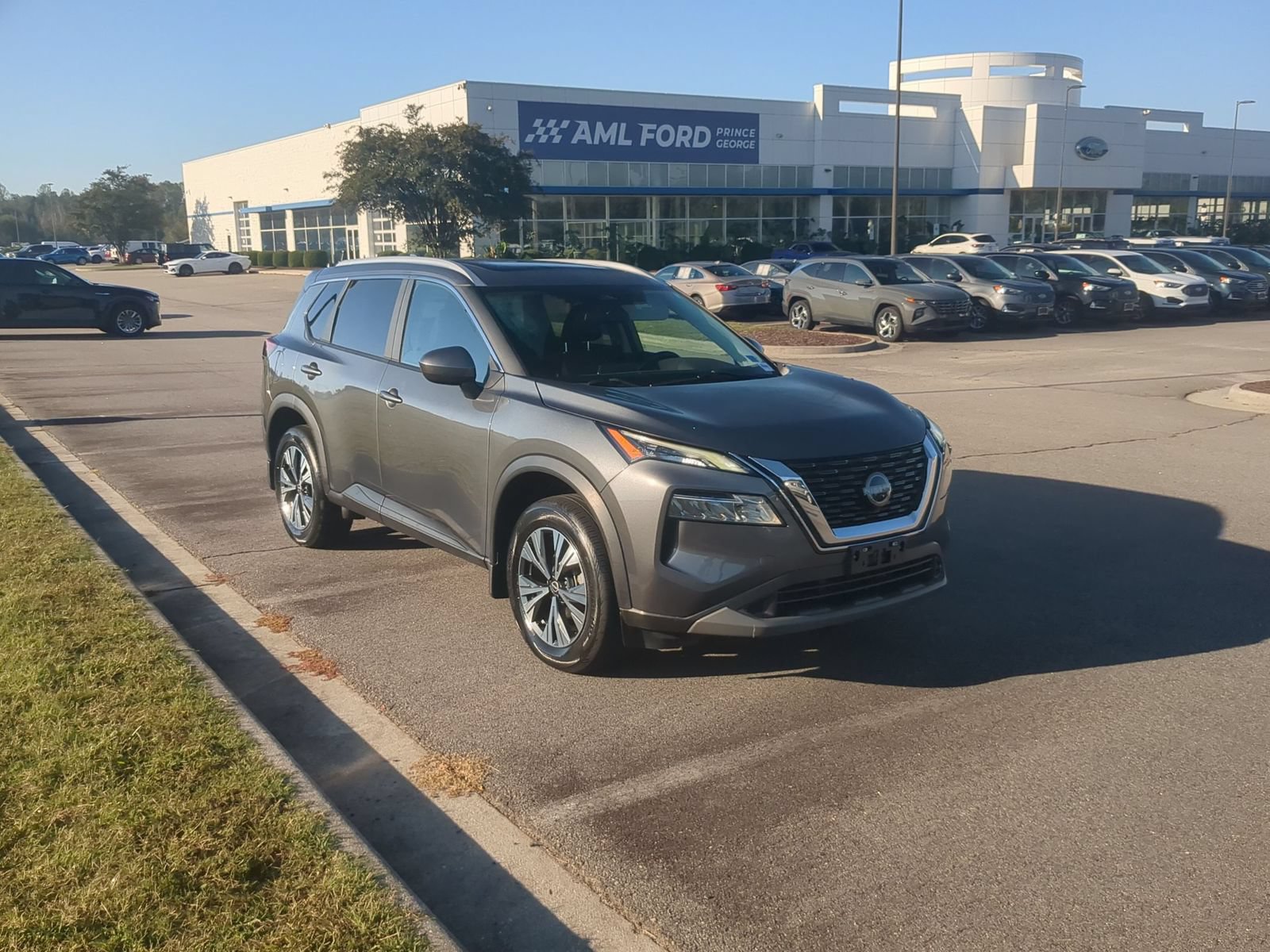 Used 2023 Nissan Rogue SV w/ SV Premium B Package