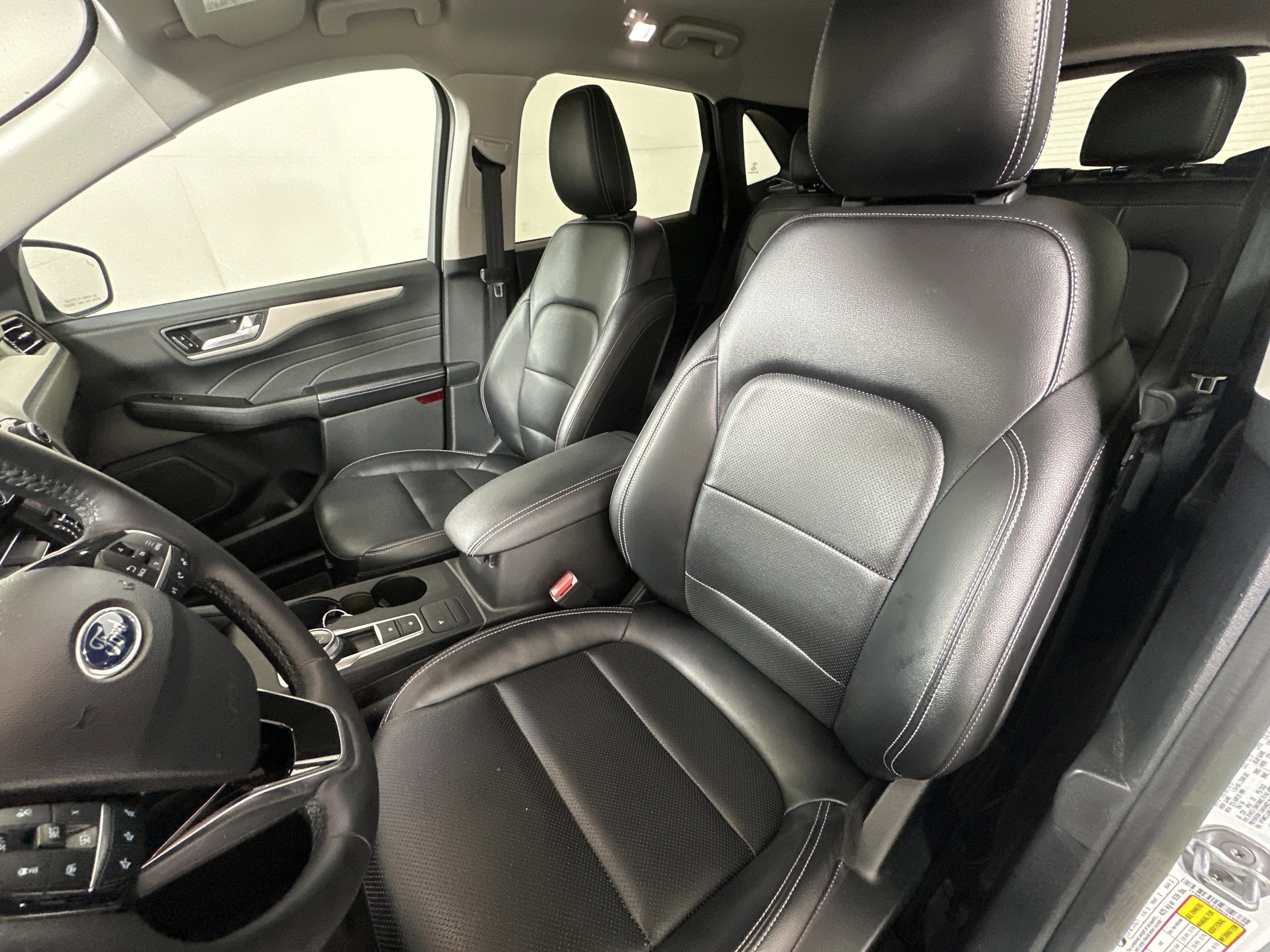 Certified 2022 Ford Escape SEL image 9