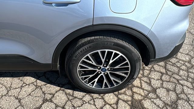 Certified 2022 Ford Escape SEL w/ Technology Package image 29