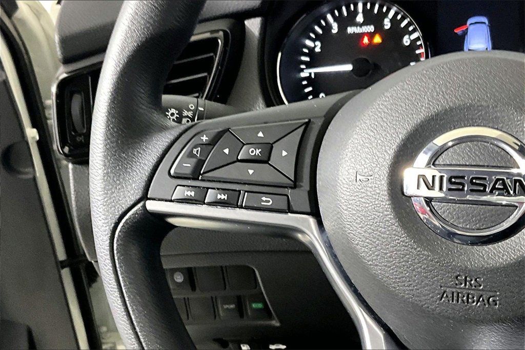 Used 2021 Nissan Rogue Sport S image 14