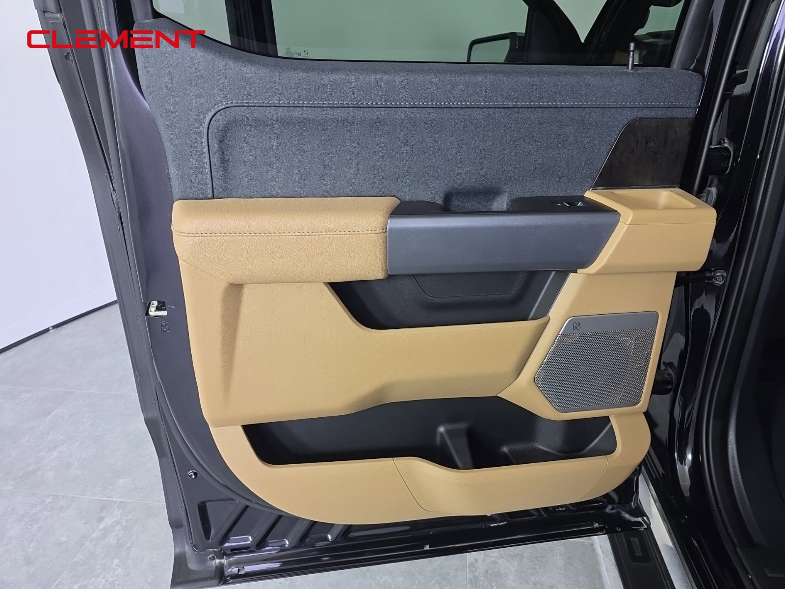 Certified 2023 Ford F150 Lariat w/ Equipment Group 502A High image 28