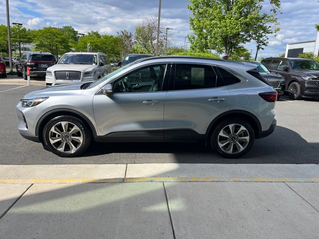 Certified 2023 Ford Escape Platinum w/ Premium Technology Package AWD/4WD image 6