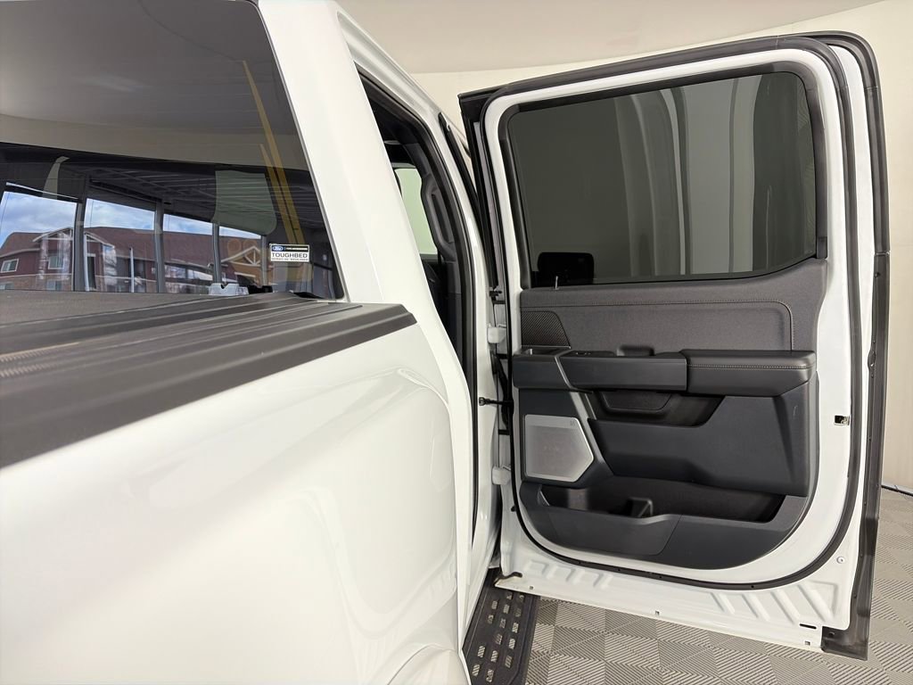 Certified 2022 Ford F150 Raptor w/ Raptor 37 Performance Package image 30