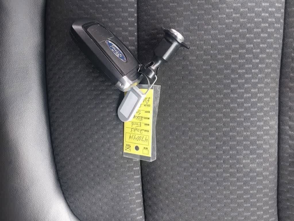 Certified 2023 Ford Escape ST-Line w/ Tech Pack #1 AWD/4WD image 4