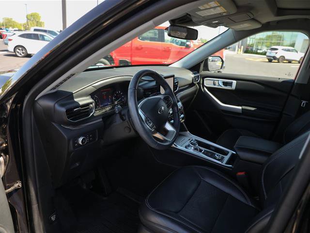Certified 2021 Ford Explorer Limited w/ Hybrid Equipment Group 310A AWD/4WD image 24