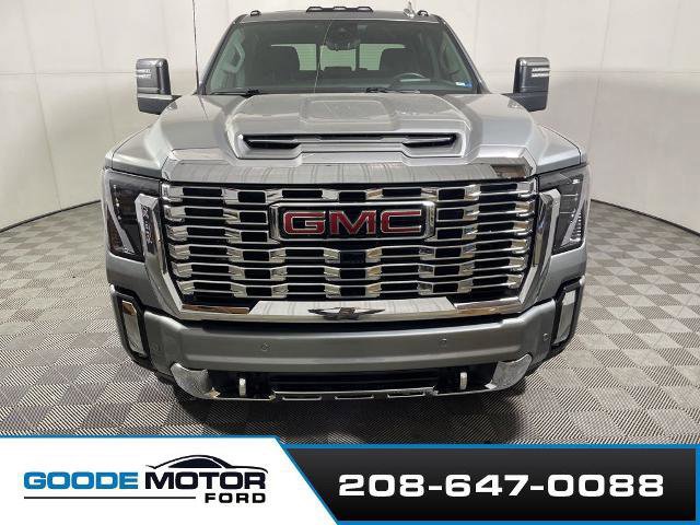 Used 2024 GMC Sierra 3500 Denali w/ Denali Reserve Package image 8