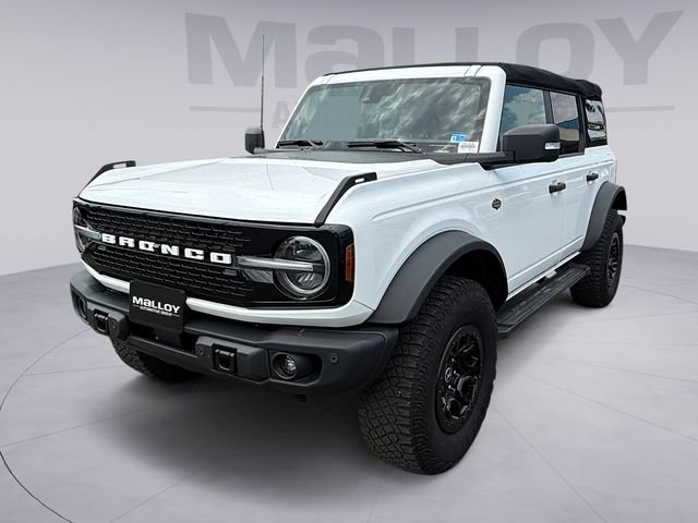 Certified 2023 Ford Bronco Wildtrak AWD/4WD image 1