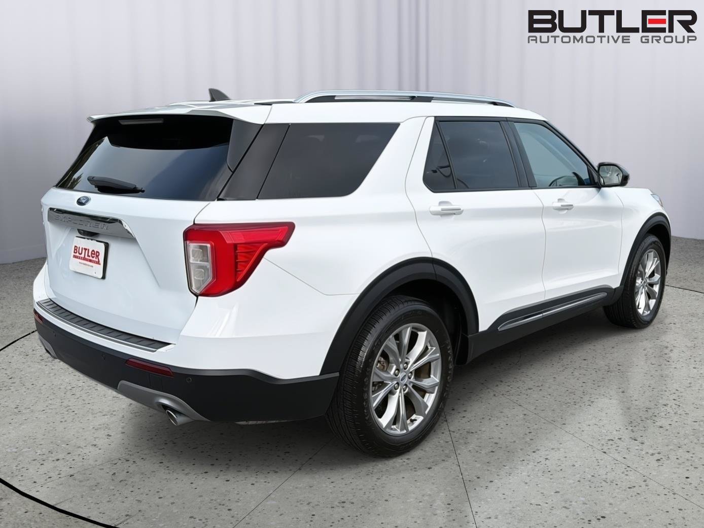 Certified 2023 Ford Explorer Limited AWD/4WD image 6