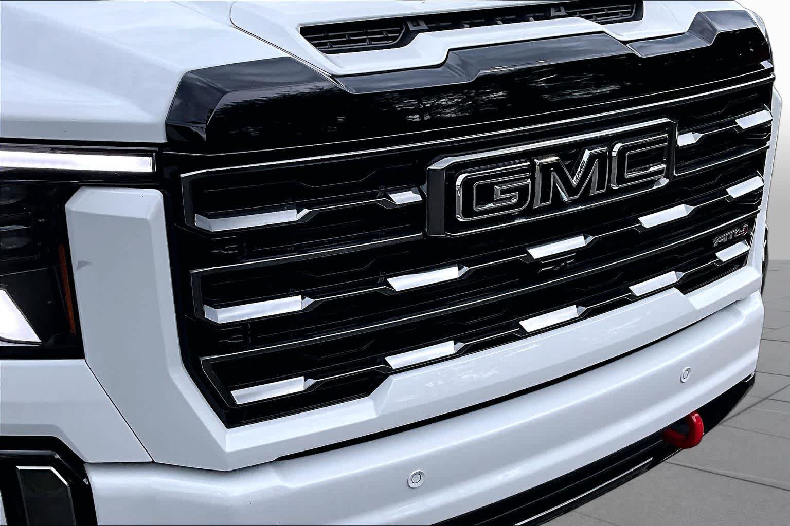 Used 2024 GMC Sierra 2500 AT4 w/ AT4 Premium Plus Package AWD/4WD image 30