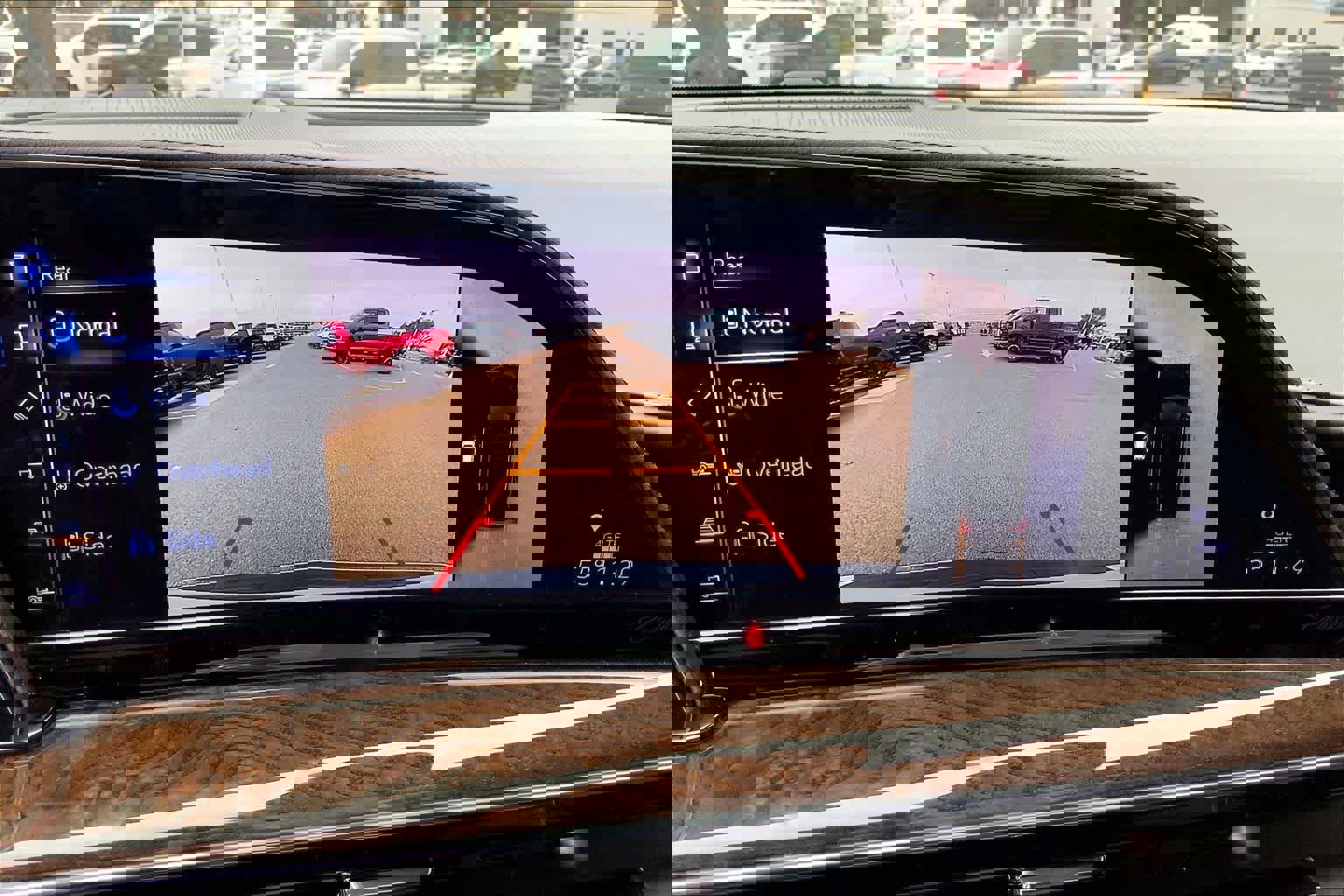 Used 2022 Cadillac Escalade Sport Platinum image 26