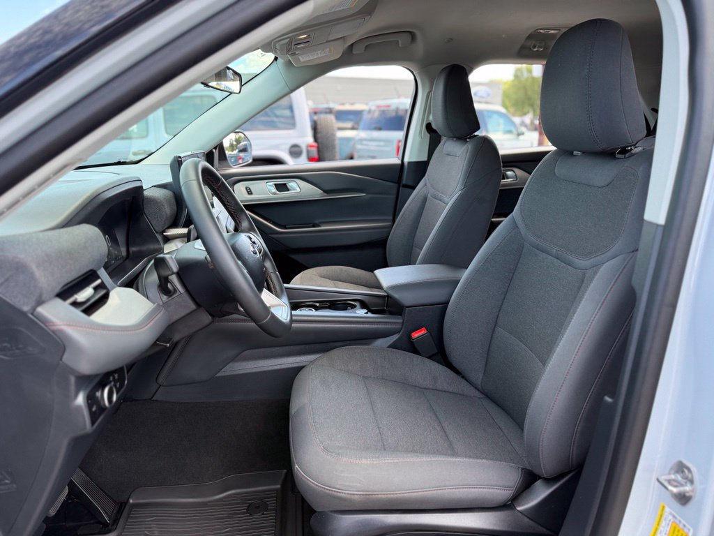Certified 2026 Ford Explorer Active AWD/4WD image 13
