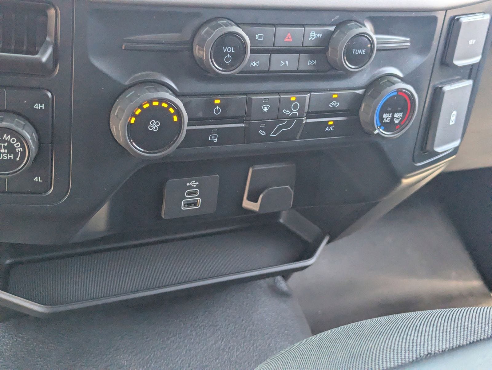 Certified 2025 Ford F150 XL AWD/4WD image 21