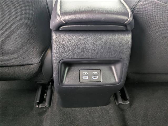 Used 2025 Toyota Corolla SE FWD image 18